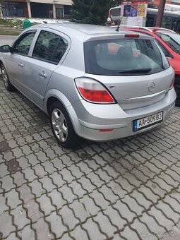 Opel astra h