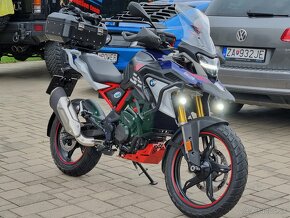 BMW G310 GS 2022 s mnohými doplnkami - 1