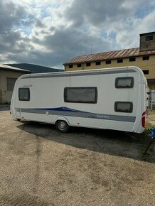 Predám prívesný karavan HOBBY DE LUXE 540 KMFE - 1