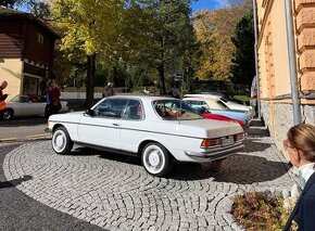 Mercedes Benz 230CE C123 Coupe /w123 - rv 1982 Biele SPZ