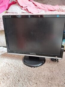 Monitor LCD displej Samsung SyncMaster 206BW v dobrom stave