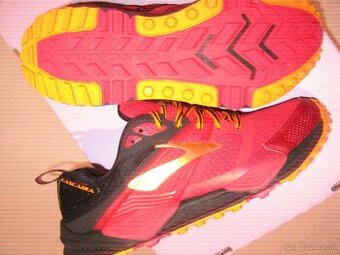 BROOKS CASCADIA vel. 40,5