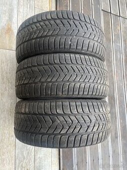 Zimne pneu 225/45 R17 Pirelli