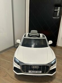 Detske autíčko audi q8 - 1