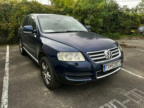 Volkswagen Touareg - 1