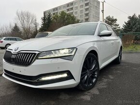 Škoda Superb Premium facelift 2021 Webasto