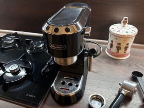 Delonghi kávovar