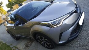 Toyota C-HR 1.8Hybrid 73kw,11/2017 E-CVT