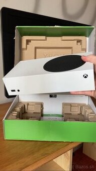 Xbox Series S (Predám,vimením) - 1