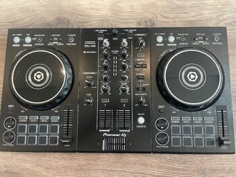 DJ kontroler Pioneer DDJ-400