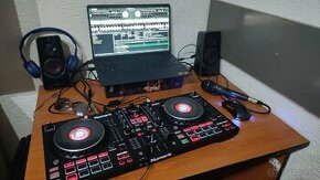 Numark Mixtrack platinum fx