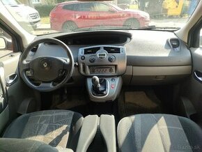 Renault Scenic 2 - 1