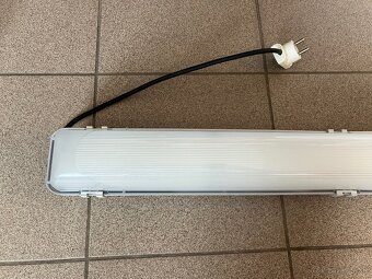 Lineárne LED svietidlo 150 cm / 51 W