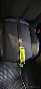 Adaptér bezpečnostného pásu auta Insafe Seat-Belt Guide