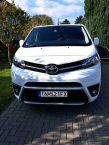 Toyota proace verso