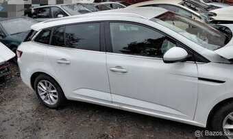 Renault Megane 1.3 2019 predám DVERE, ZADNE SVETLA