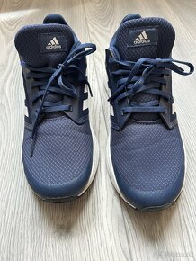 Adidas, landrover botasky