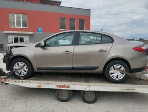 Renault Fluence 1.6i 16V Rozpredám 60.000km - 1