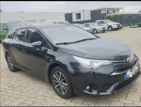 Avensis Toyota