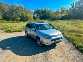 Mitsubishi Outlander  automat - 2.2 4x4 - 1