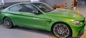 BMW M4 Coupé Manuál