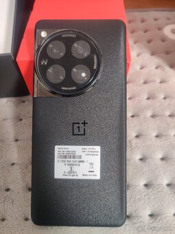 Predám OnePlus 12 512gb verzia