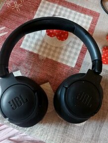 Predám Bluetooth slúchadlá JBL 700 bt