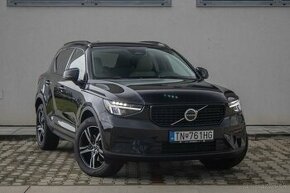 Volvo XC40 B3 AT7 PLUS Dark 163hp - 1