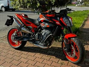 KTM 890 duke GP 2023