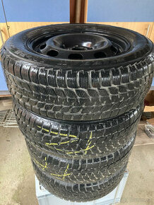 Zimné pneumatiky Bridgestone 195/65/15 + disky na Oktaviu