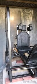 Polohovatelny legpress