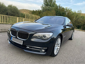 Predám BMW rad 7 740d xDrive 230kw / CIC / Šiber / Webasto