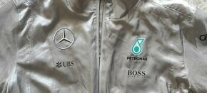 Amg Petronas F1 prechodná bunda