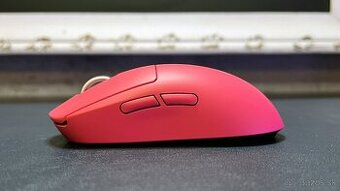 Logitech PRO X Superlight, magenta