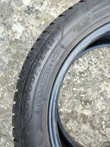 Zimné pne Goodyear 225/50 R17 94H - 1