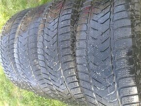 Zimné pneumatiky 215/55R18 - 1