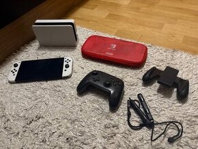 Nintendo switch oled + hry + pro controller + 256GB sd card