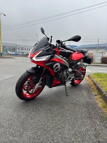 Aprilia Tuono 660