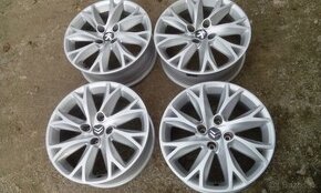 17" alu CITROEN-PEUGEOT + 215/60 17 zimné pneu.