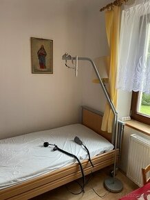 Polohovacia posteľ pre seniorov (elektrická)