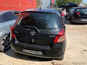 Rozpredam Toyota Yaris 1.0 motor predany 2009