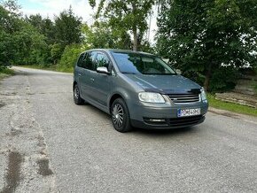 Volkswagen Touran 1.9 TDI Highline DSG