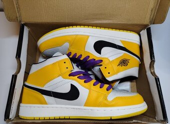 Nike air Jordan 1 Mid SE "Lakers"