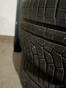 Hankook 225/40 r18 - 1