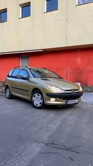 Predám Peugeot 206sw 1.4 benzín r.v. 2003