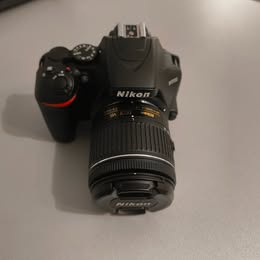 Nikon D3500 Kit, AF-P DX NIKKOR 18-55 mm, f/3.5-5.6G VR Lens