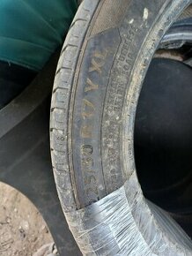 Predám 225/50 R17 letné Barum - 1