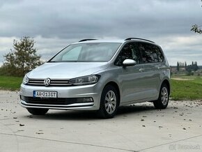 VW TOURAN 2018 DSG 7 miestne