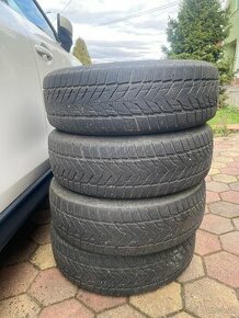 215/65 r16 vredstein