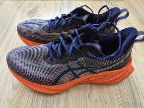 Asics Novablast 3 (43.5/27.5cm)